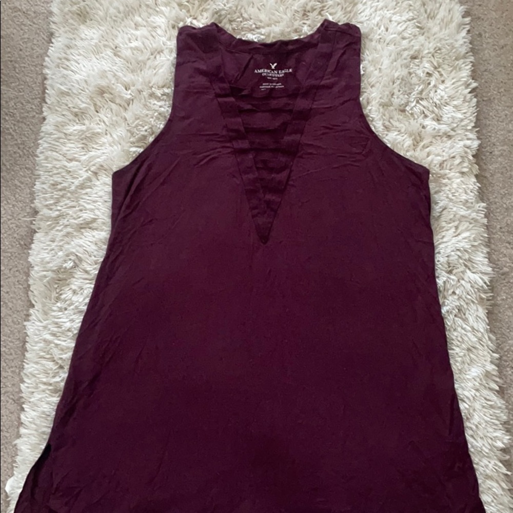 American Eagle size S burgundy long line tank